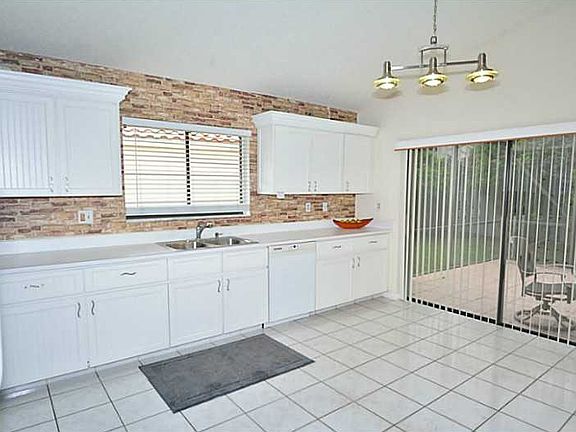 4th image of 185 Citrus Trail Circle