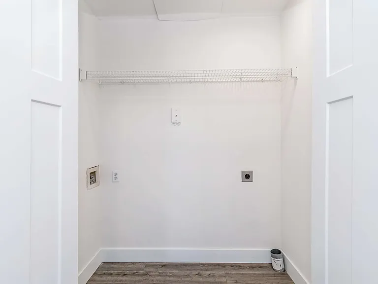 Cambridge Park Apartments 1 bed 1 bath laundry