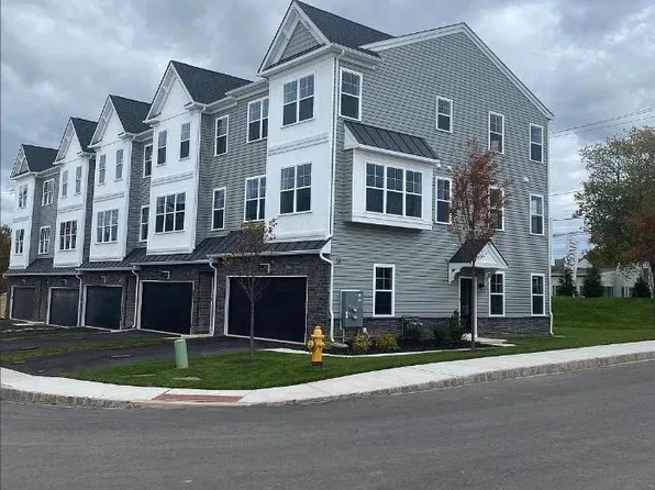 88 Becker Dr, Chalfont, PA 18914
