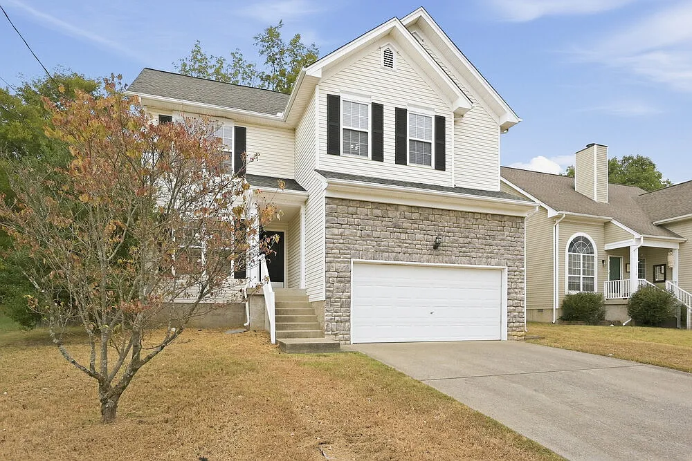 3 bed, 2.5 bath, 1875 sqft, $2,555 — Photo 2