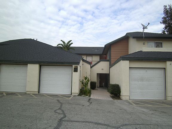 3rd image of 2663 Shadow Hills Dr APT 41