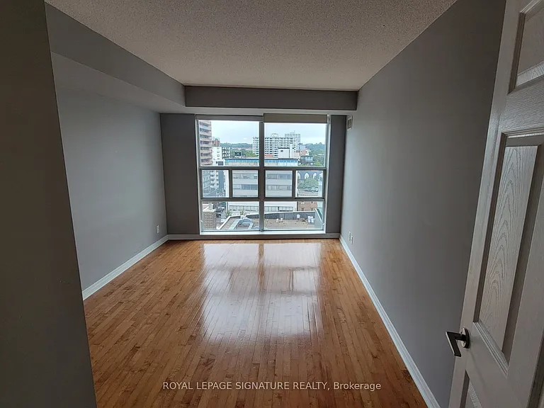 736 Spadina Ave #906 — Photo 5