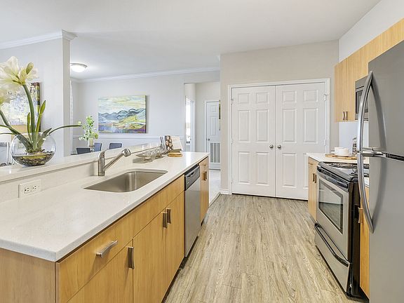 3rd image of 460 SW Longview Blvd #1117