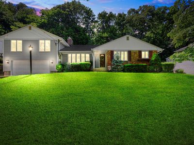 54 Bankside Drive, Centerport, NY, 11721