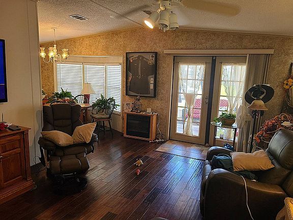 2nd image of 1335 Fleming Ave #266