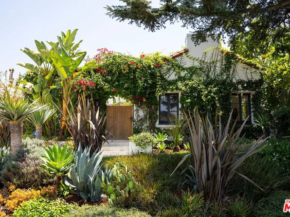 140 N Plymouth Blvd, Los Angeles, CA 90004