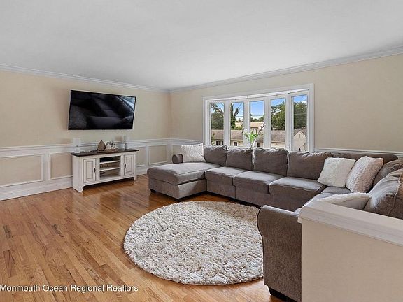 5th image of 752 Mermaid Ave