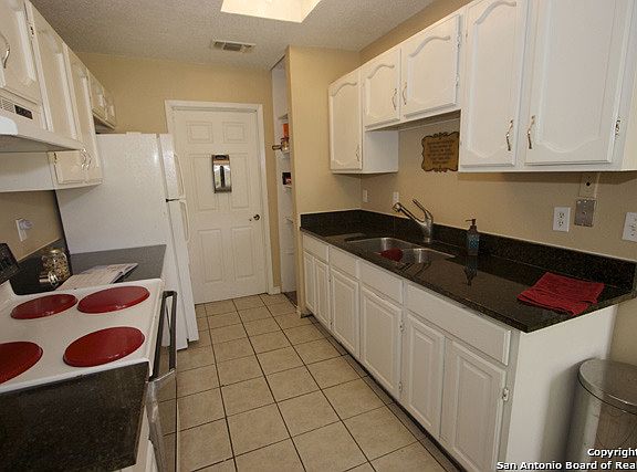 5th image of 5123 Alderton St