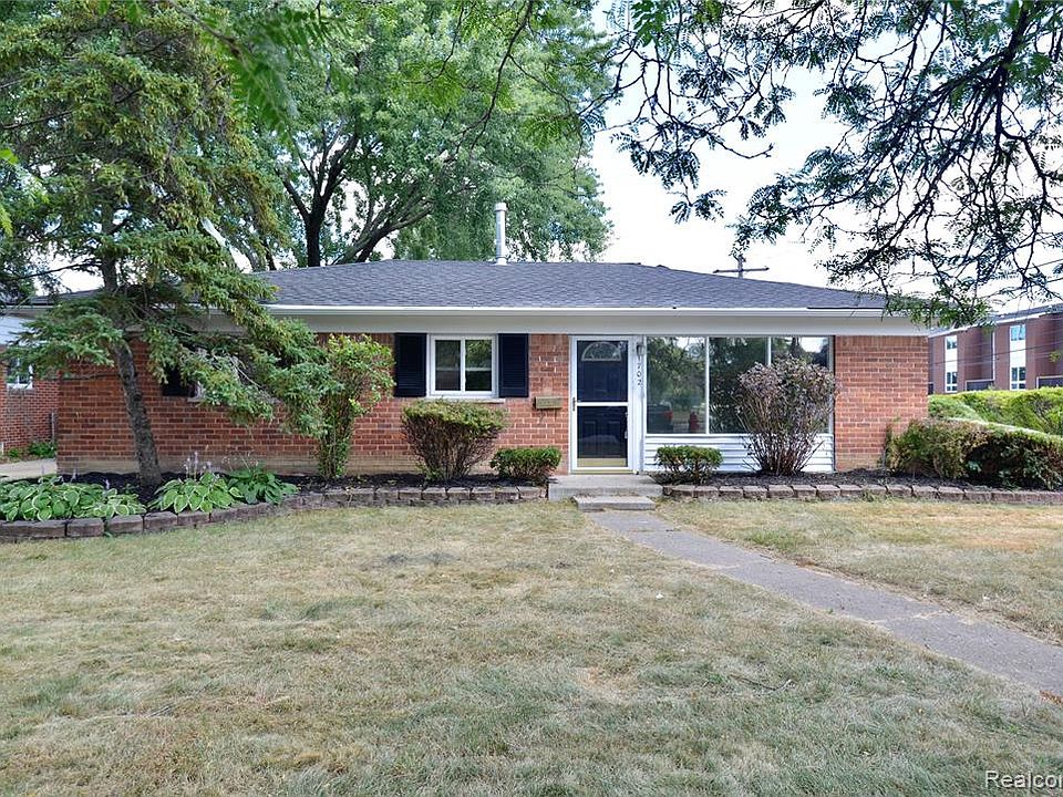 1st image of 1702 Cresthill Ave