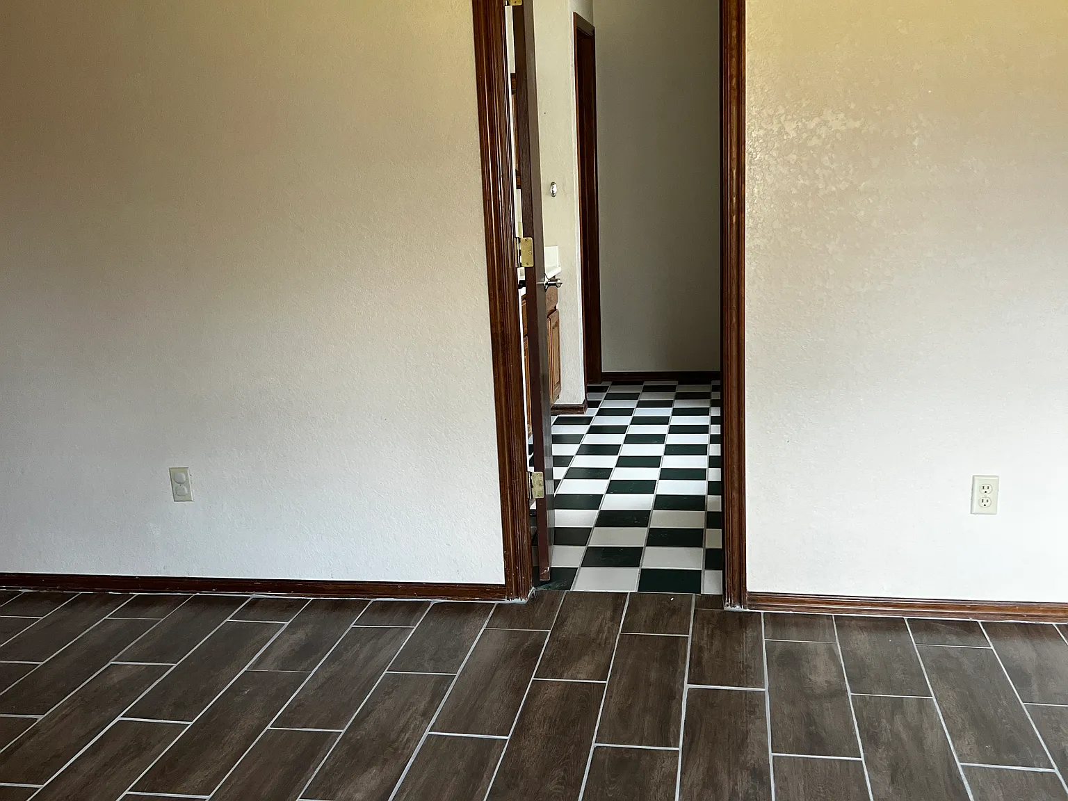 3 bed, 1872 sqft, $1,800 — Photo 4