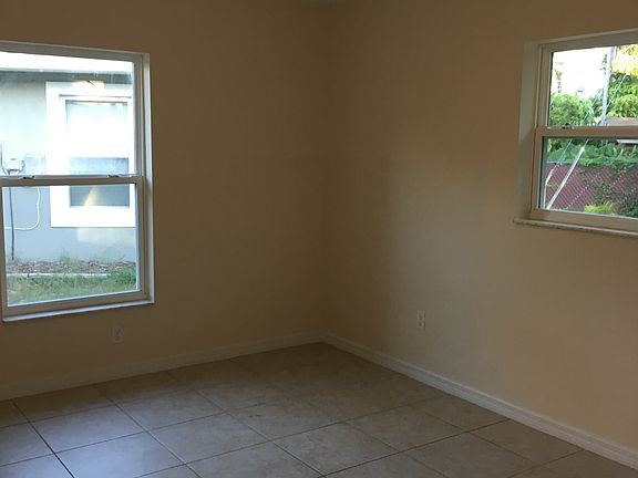 5th image of 8109 33rd Ave N
