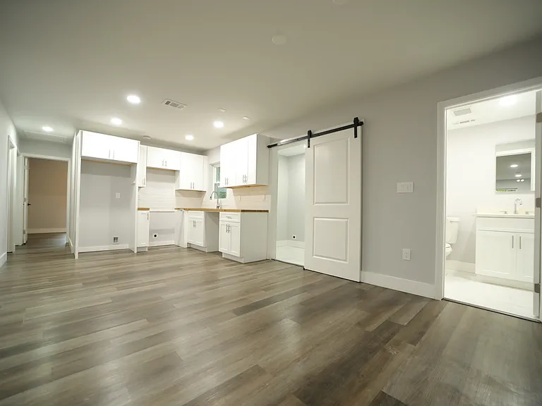 342 Lincoln St SW — Photo 5