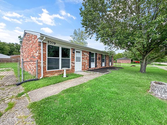 3rd image of 5709 Larkgrove Dr