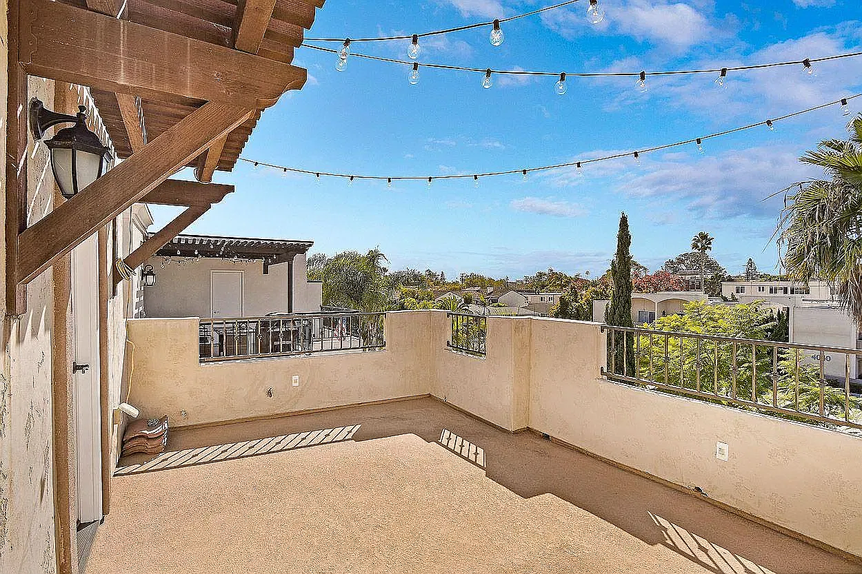 2 bed, 1500 sqft, $5,200 — Photo 2