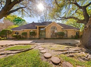 6717 Blue Meadow Dr, Fort Worth, TX 76132