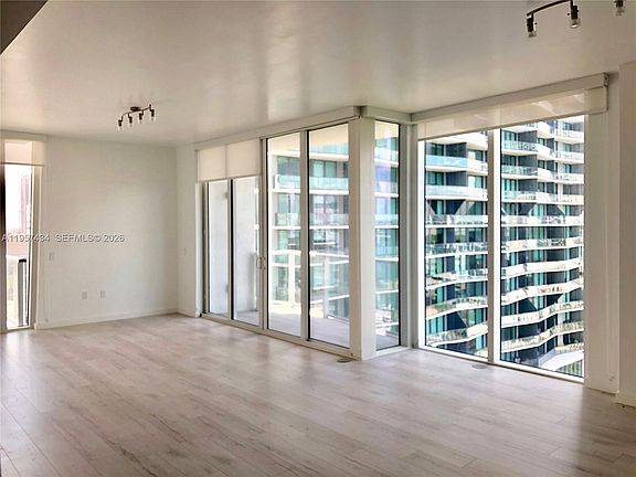 5th image of 601 NE 27th St APT 801