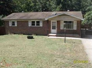 215 Brooklawn Dr, Fountain Inn, SC 29644