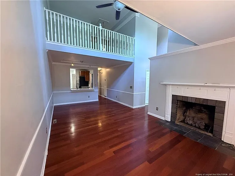 155 S Ashe St — Photo 4