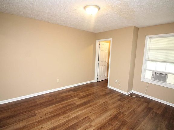 5th image of 136 & 138 Prince Edward St