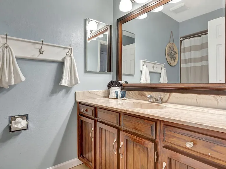 2357 S Davis Cir — Photo 21