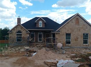 823 Savannah Cv, Elgin, TX 78621