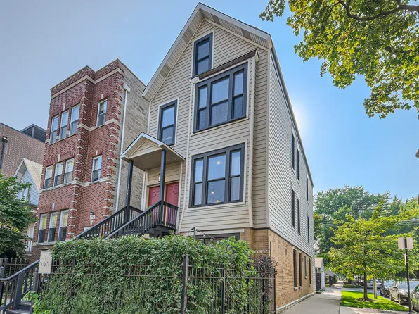 3258 N Racine Ave #2, Chicago, IL 60657