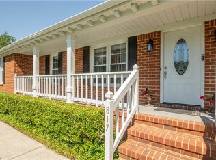 817 Doe Run Dr, Chesapeake, VA 23322