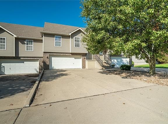 3rd image of 8716 Cleveland Ln