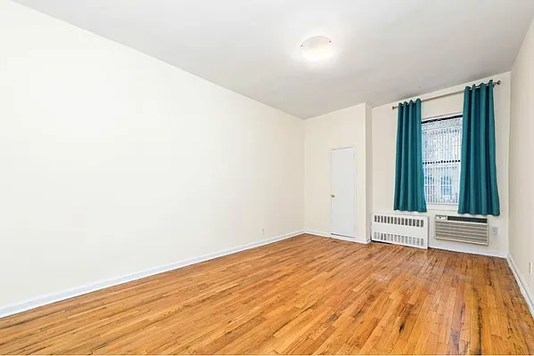 Sold by Sandra Greer Real Estate | media 2