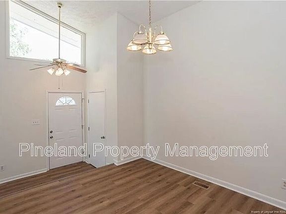 5th image of 2012 Lakemeadow Dr