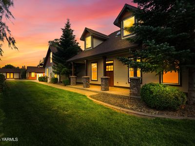 667 Zimmerman Rd, Yakima, WA, 98908