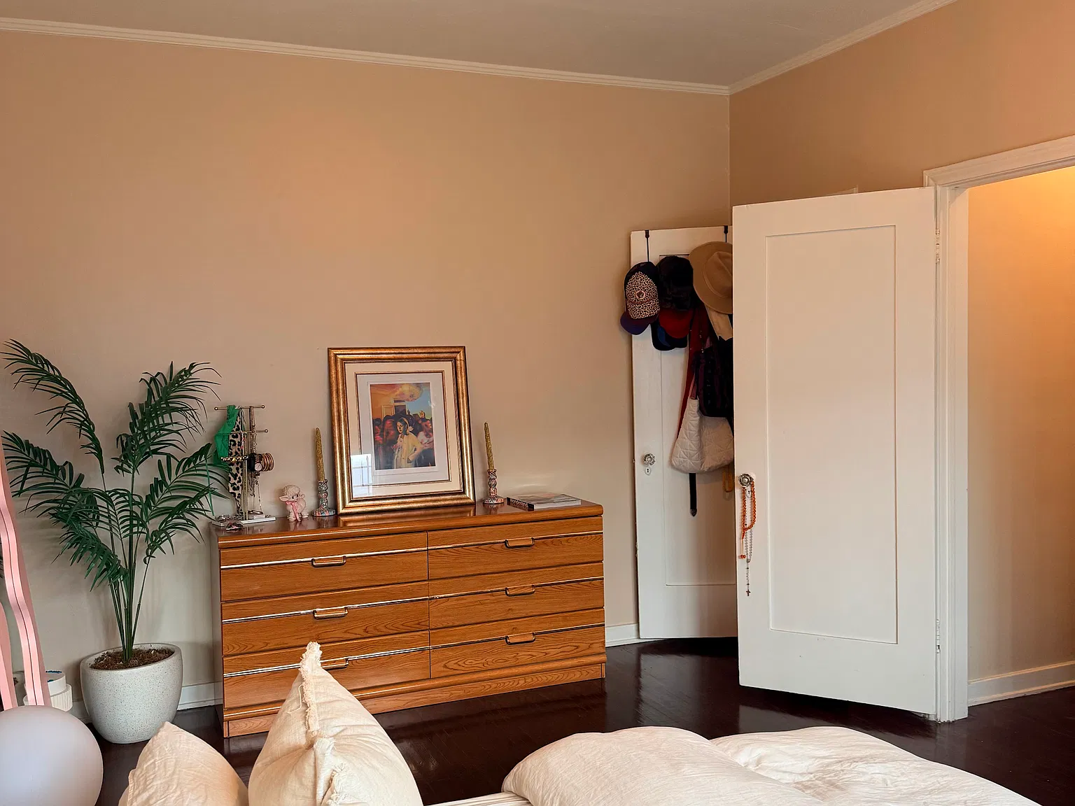 1 bed, 800 sqft, $2,150 — Photo 3