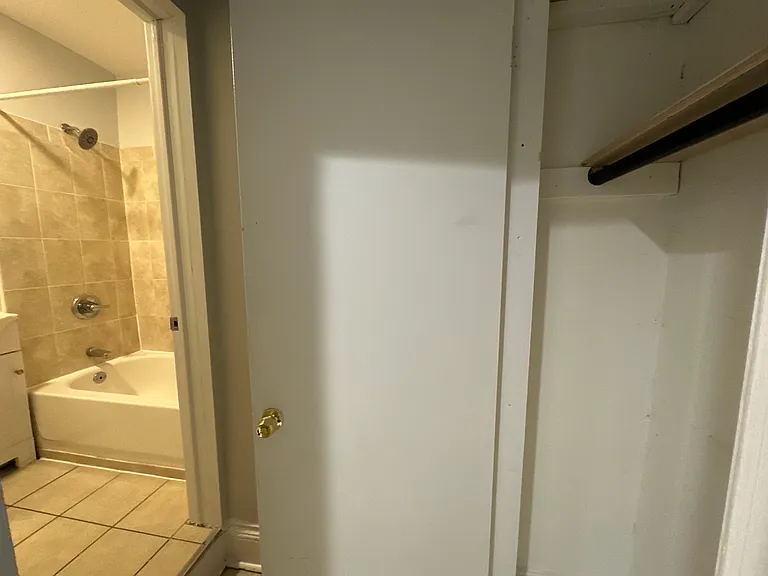 240 Paterson Ave #5 — Photo 13