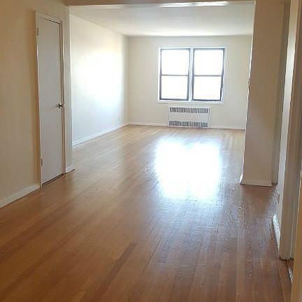 5th image of 9830 67th Ave APT 5D