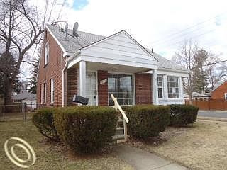 3rd image of 9659 W Parkway St