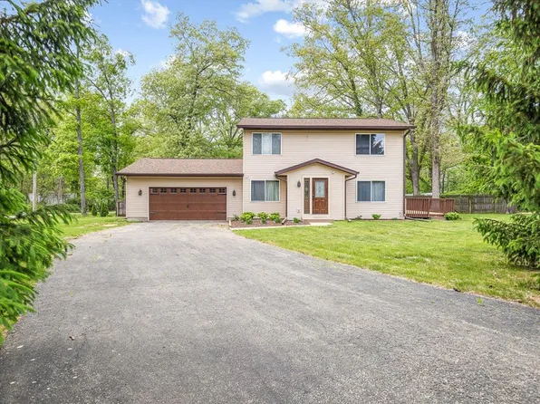 6625 42nd St, Rockford, IL 61109