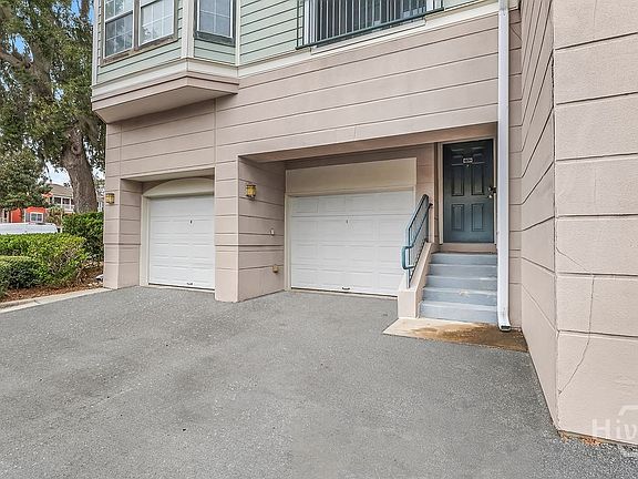 3rd image of 1312 Whitemarsh Way