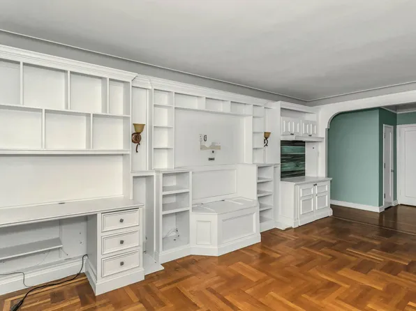 111-39 76th Road image 6 of 16