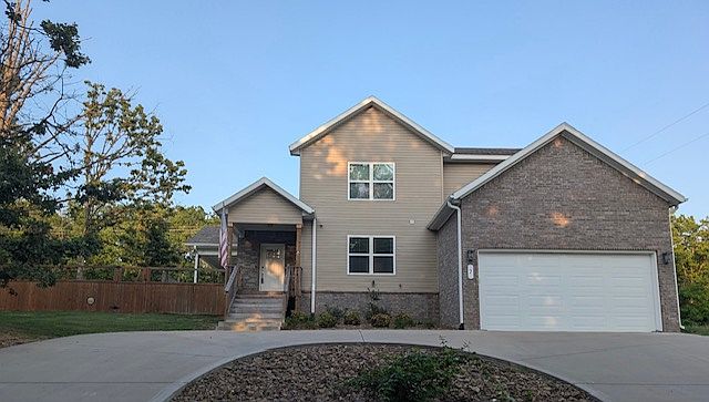 1st image of 7 N Cheshnut Dr