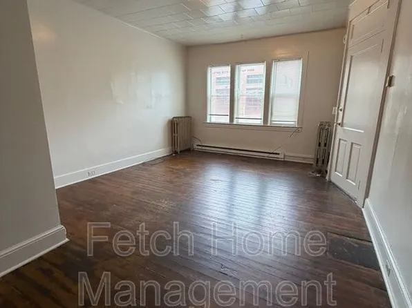 422 W King St Floor 1, Lancaster, PA 17603