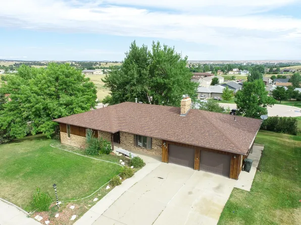 807 Yuma St, Belle Fourche, SD 57717