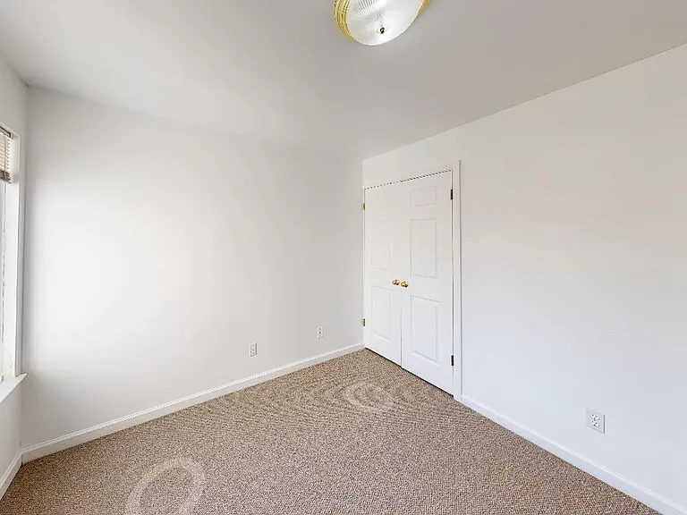 540 42nd Ave — Photo 9