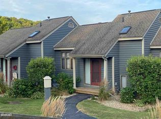 8 Valleywood Ln, Galena, IL 61036