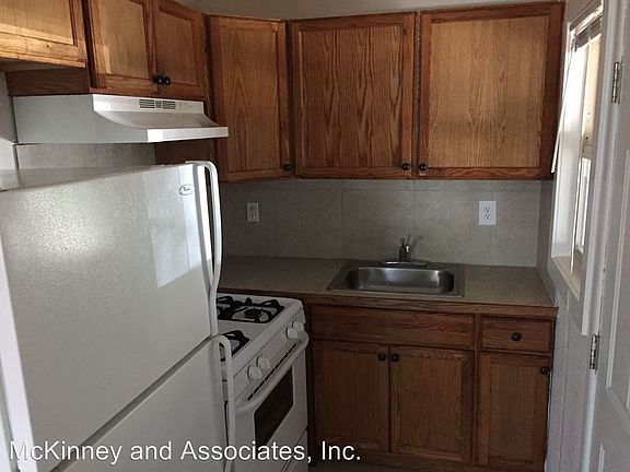 2nd image of 3807 Pentagon Dr
