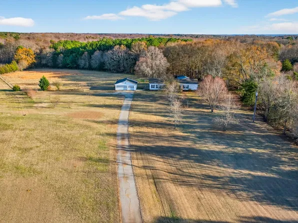 792 Bellview Rd, Woodruff, SC 29388