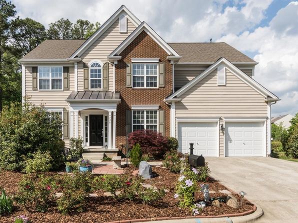 720 Quartz Crystal Pl, Cary, NC 27519