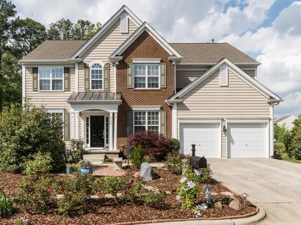 720 Quartz Crystal Pl, Cary, NC 27519