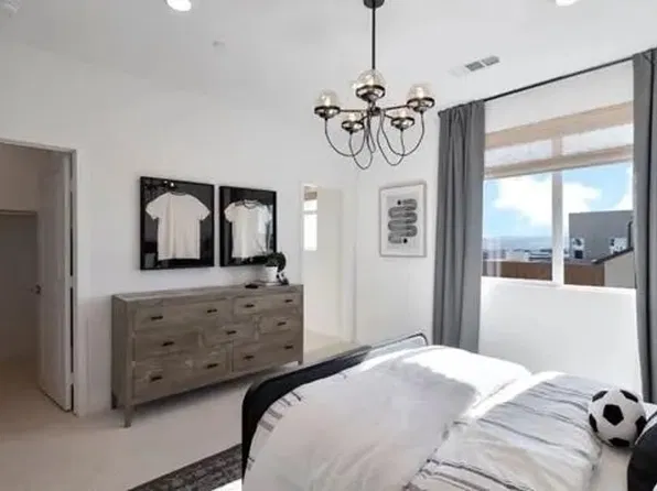 183 Sentosa, Irvine, CA 92618