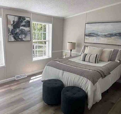 3rd image of 10 Gardner Falls Rd #1
