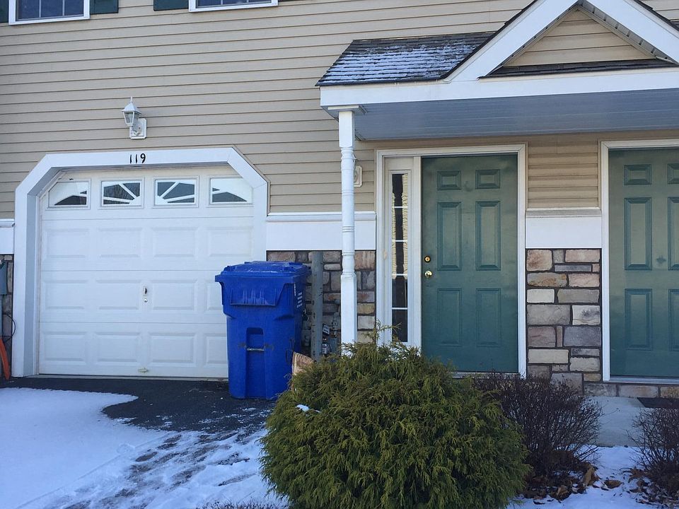 Front of Home/Garage